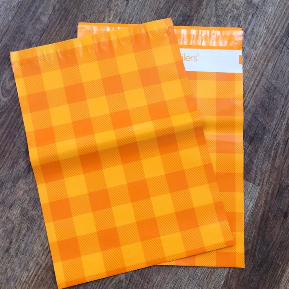 20pk Orange Buffalo Plaid 10x13 Poly Mailers